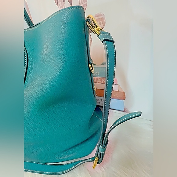 Prada Vitello Daino Leather 2-Way Tote Bag in a teal or green color - Picture 4 of 11